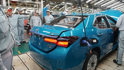 首款新能源車型 卡羅拉雙擎E+下線投產