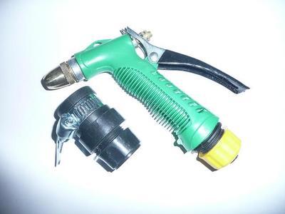 專業洗車工具指南 洗車水管、水管支架及噴槍用品選購與推薦